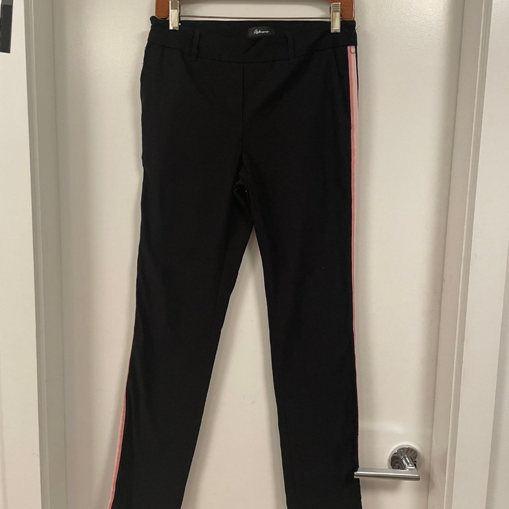 REITMANS / High Rise Slim Leg Black with Pink Pin Strip / Size 10